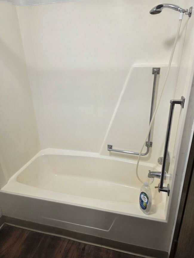 Photo - 1409 Belle Plaine Unit 1