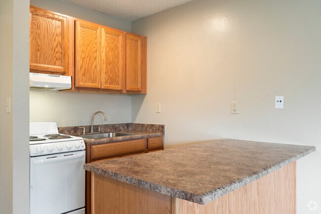 Studio, 1BA - 440 SF