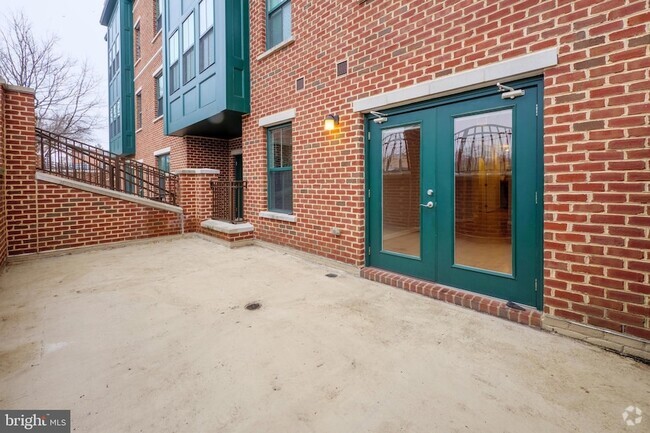 Building Photo - 2101 N Monroe St Unit 105 Rental