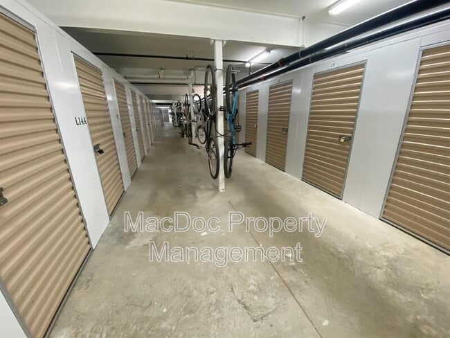 Photo - 621 Cobblestone Blvd