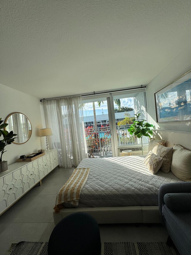 Photo - 1161 W 46th St Unit S2