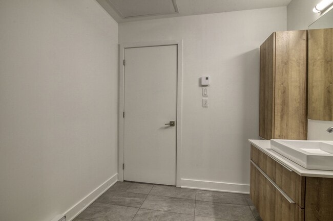 Photo - 9675 Av. Papineau Unit 13