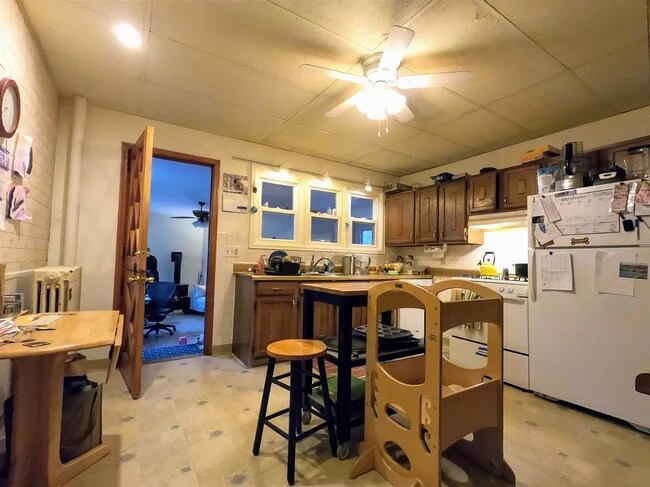 Photo - 201 Linn St Unit 1