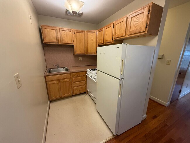 Photo - Beautifully-Maintained 1-Bedroom & Central... Unit 14B