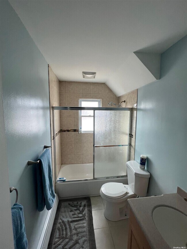 Photo - 257 Doherty Ave