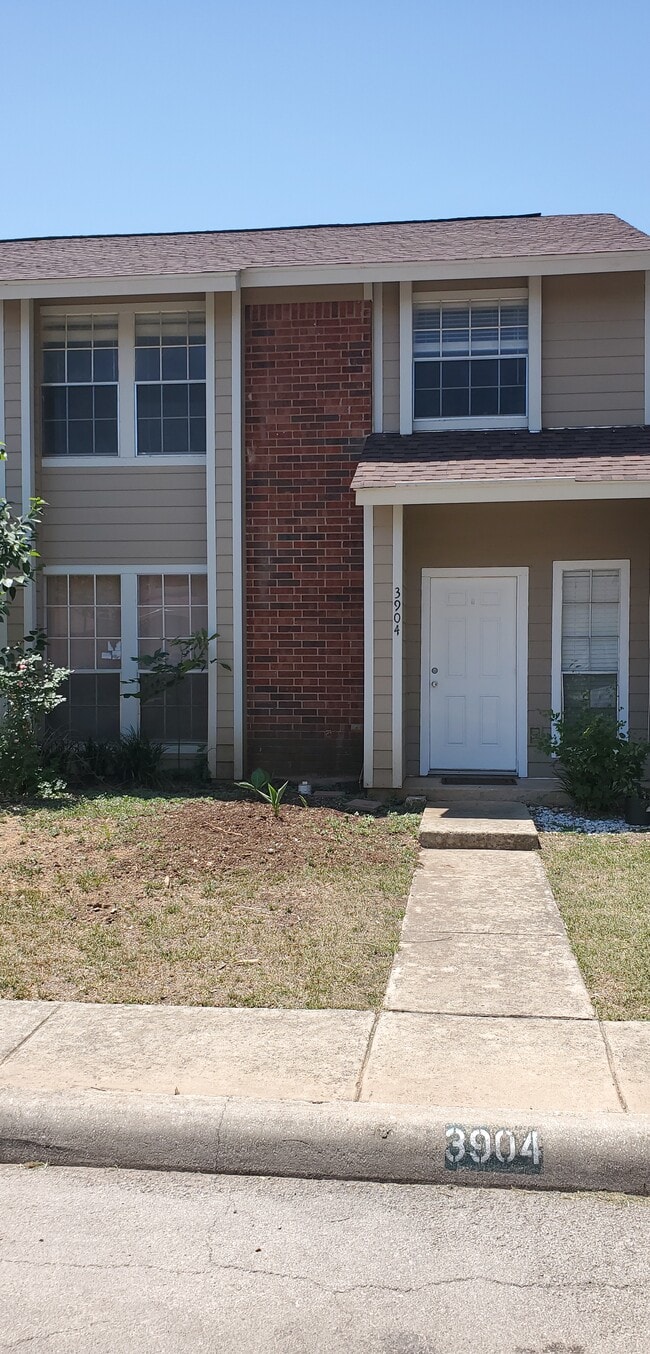 2 story townhouse - 9140 Timber Path Casa Adosada
