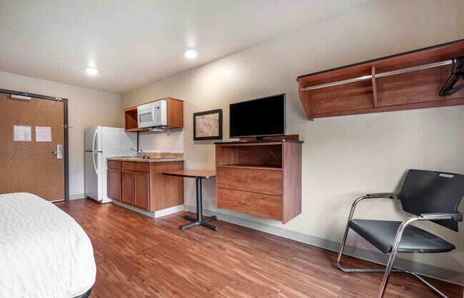 Furnished Studio-Dayton - Miamisburg