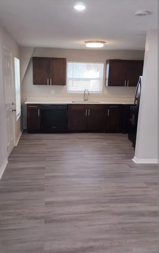 Photo - 701 E Hanlon St (Tampa, FL)