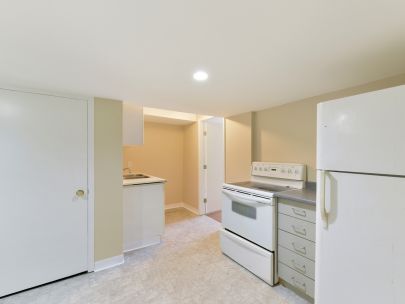 Photo - 1833 Triumph St