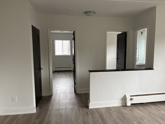 Photo - 784 Hughson St Unité 6