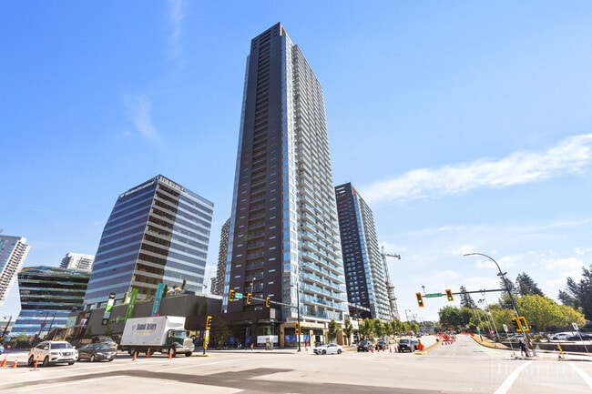 Photo - Exceptional Corner 2-Bedroom Residence in ... Unit 3209