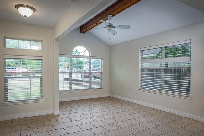 Photo - 201 Elise's Cir