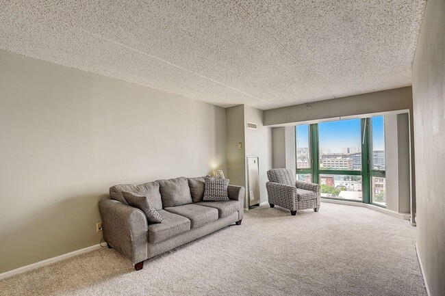 Photo - 270 E Highland Ave Unit 1046