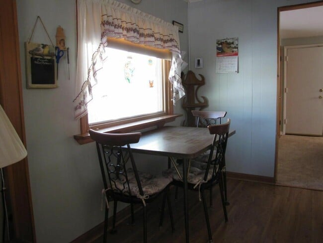 Photo - 4215 N 100th St