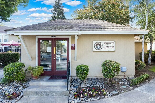 Leasing Office
