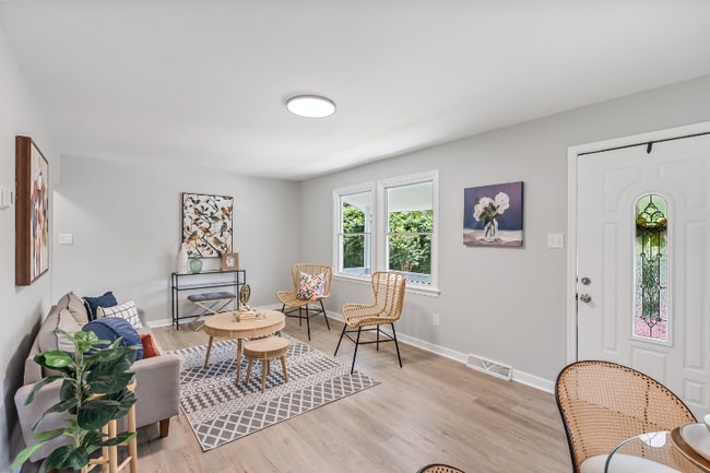 Photo - 105 Virginia Ave