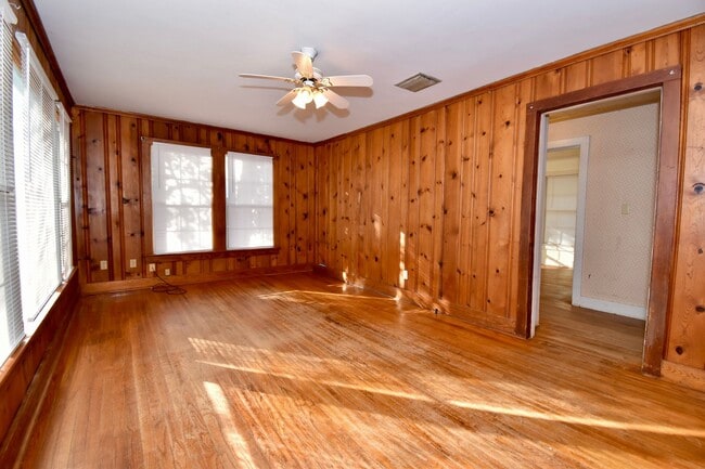 Photo - Charming 2 Bed 1 Bath Home in Ruston