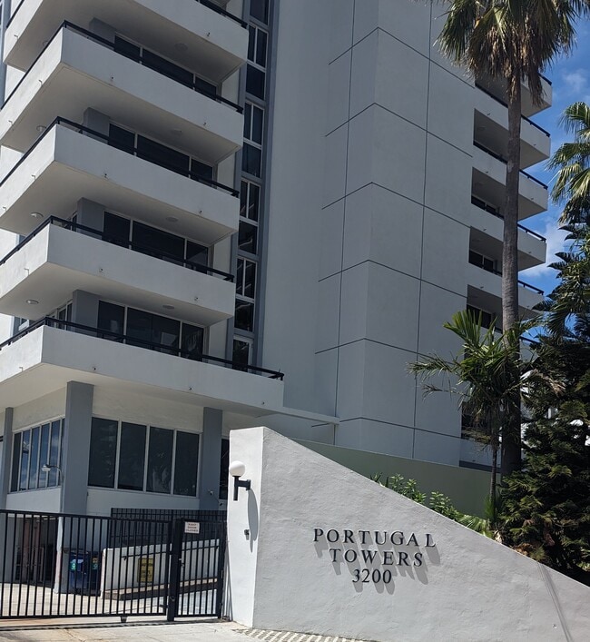 Photo - 3200 Collins Ave Unit 8