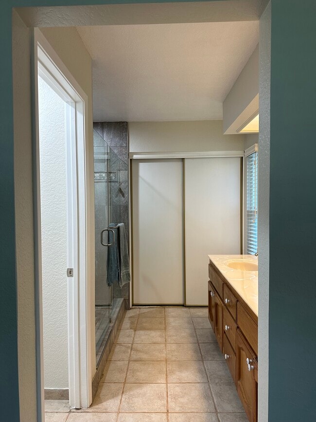 Photo - 22600 Country Gate Rd