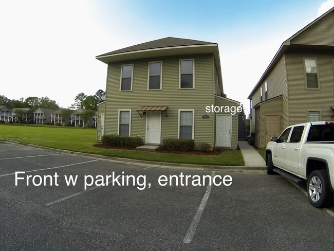 around the back, peaceful no traffic - 38035 Post Office Rd Unit 9 A