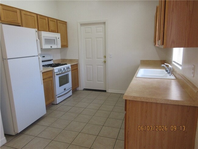 Photo - 2807 Louise Ave