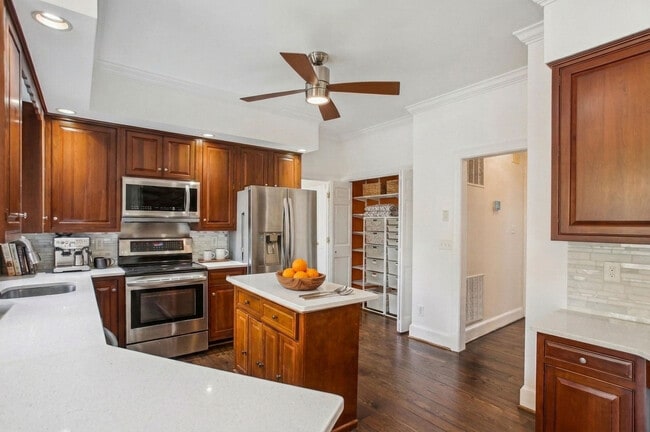 Photo - 308 Wrens Way