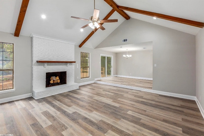 Photo - 109 Kingswood Dr