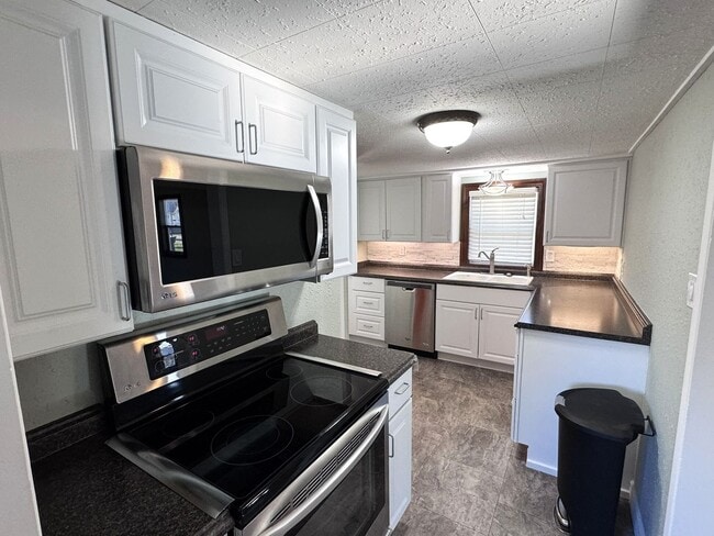 Photo - Beautifully Remodeled Home Near Terry Park