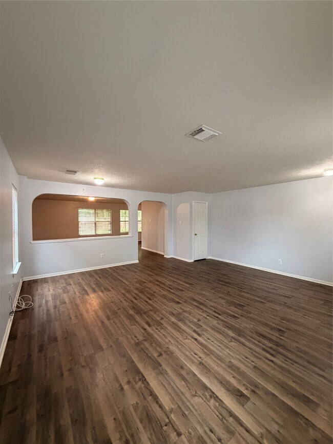 Photo - 919 Ivycroft Ln