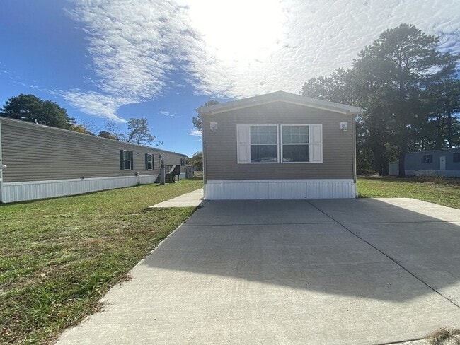 Building Photo - 93 Beaver Ave