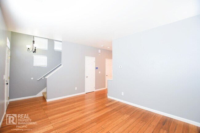 Photo - Newly Renovated 4 Bedroom with Parking