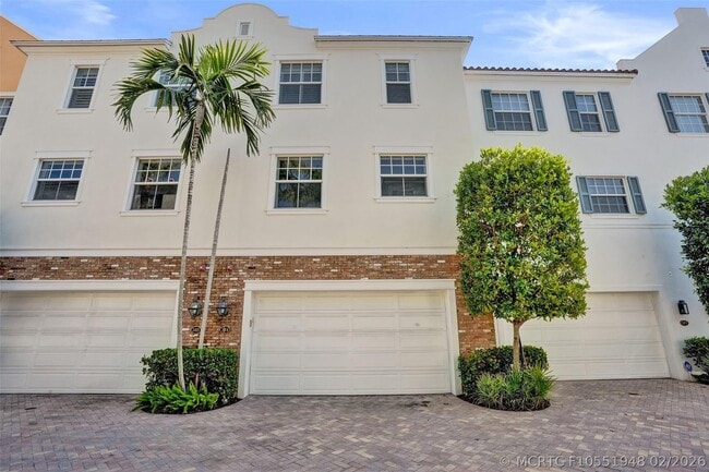 Photo - 381 E Cannery Row Cir