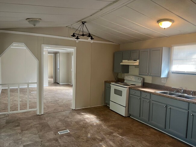 401 Griffin Rd