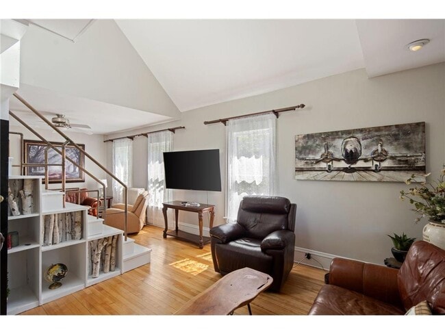 Photo - 2713 Garfield Ave