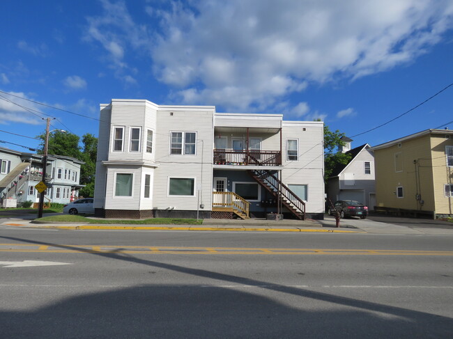 Photo - 14 Maple Ave
