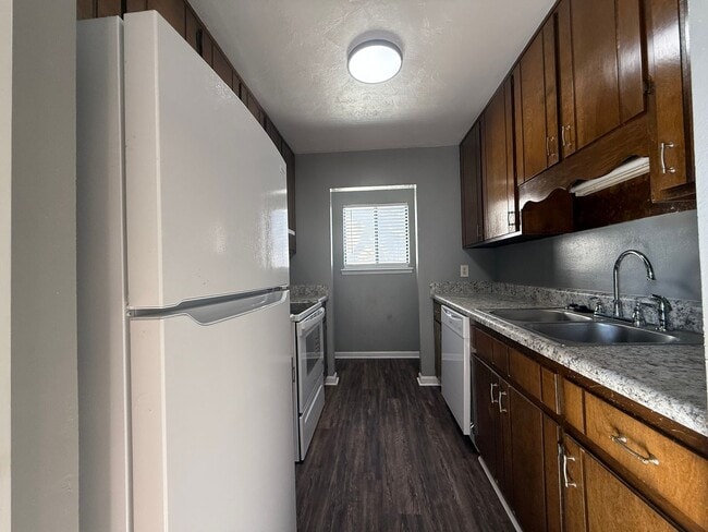 Photo - Upstairs unit on Hilaman Golf Course! Unit C