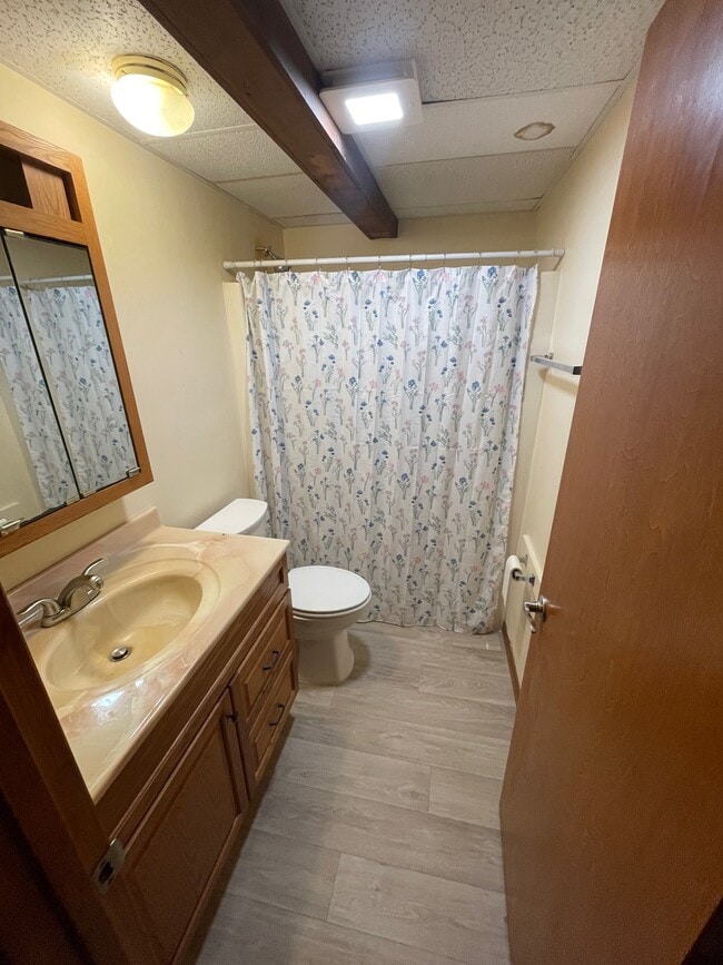 Photo - 103 Sanderson Dr Unit 3