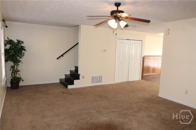 Photo - 159 Highland Park Dr