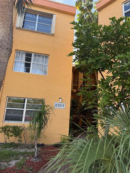 Photo - 4314 NW 9th Ave Unit 4-1D