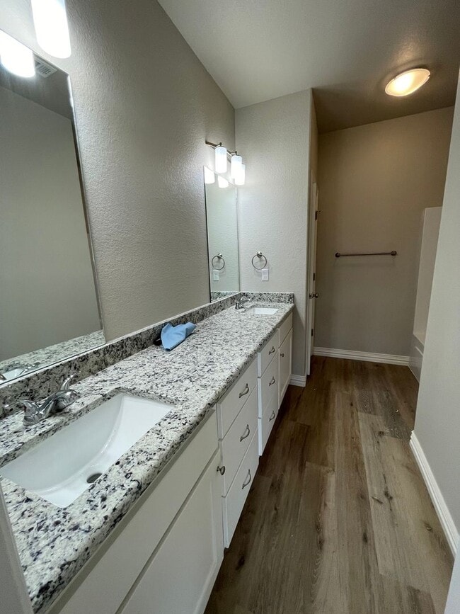 Photo - Cozy 3 bed, 2 bath close to Choctaw Casino