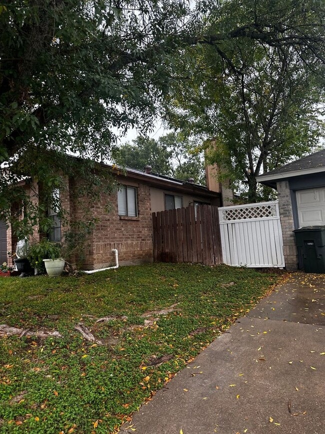 Photo - 4703 Stone Ridge Dr