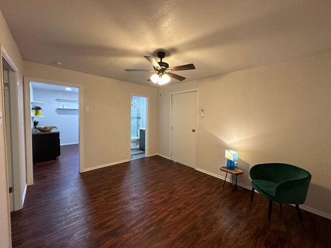 Photo - 1619 Nolan St