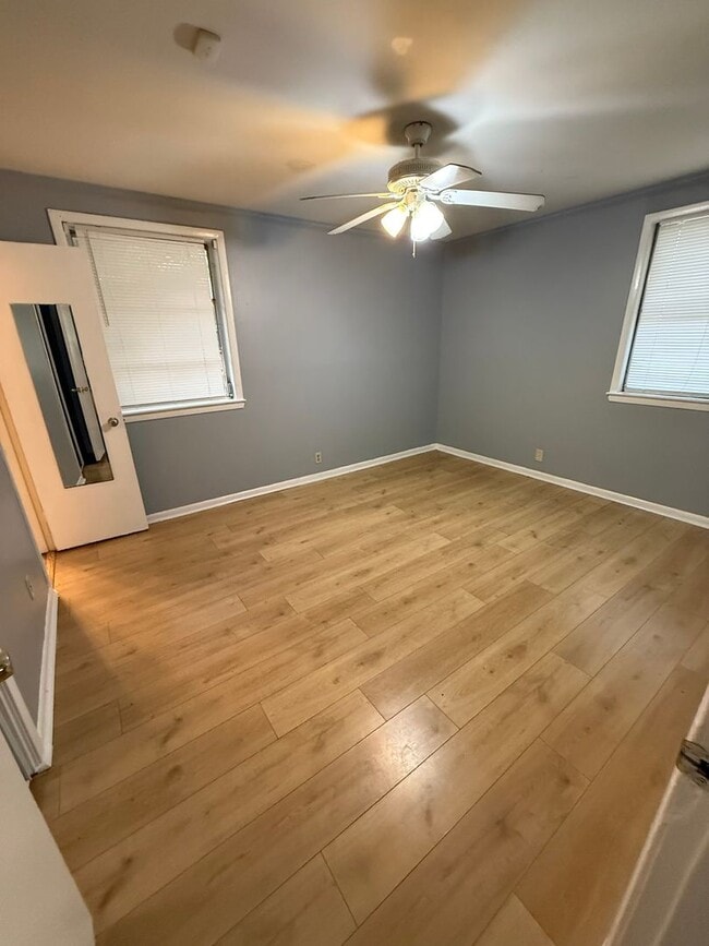 Photo - 714 8th Ave Unidad B