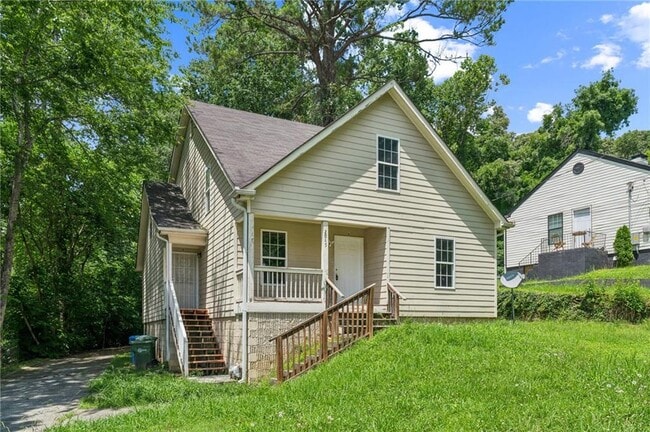 Photo - 2045 Baker Rd NW