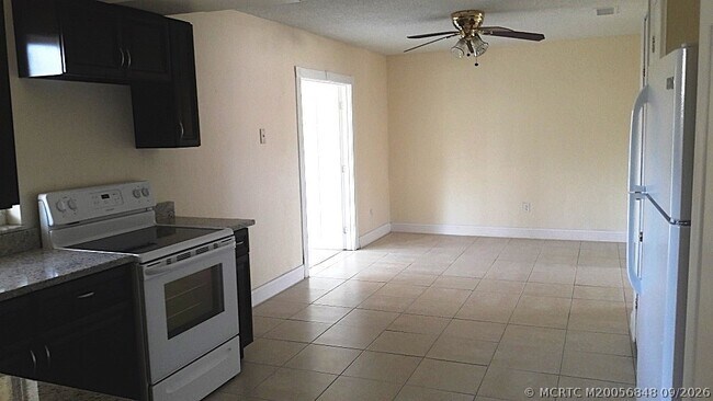 1125 Hemlock Cir