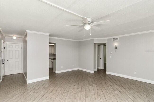 Photo - 4609 W North B St Unit 111