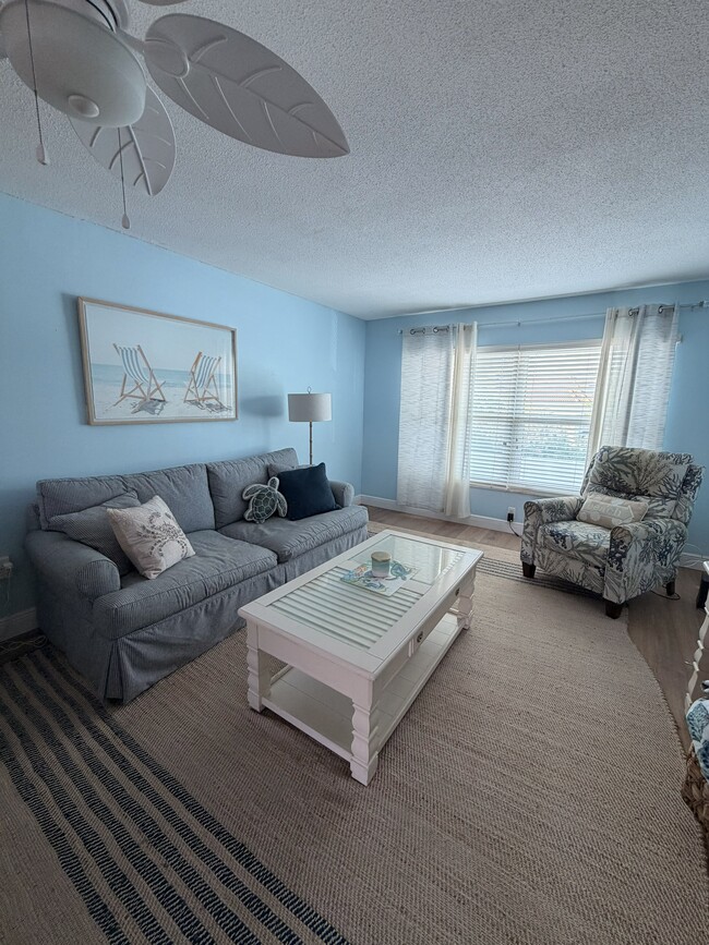 Living Room - 12760 Indian Rocks Rd Unit 610
