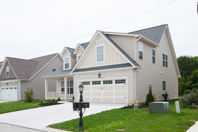 Photo - 2524 Waterhaven Dr