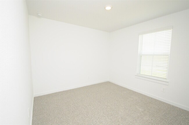 Photo - 1410 Island Grove Dr