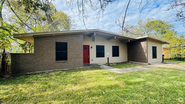 Building Photo - 8914 Vinearbor St Rental